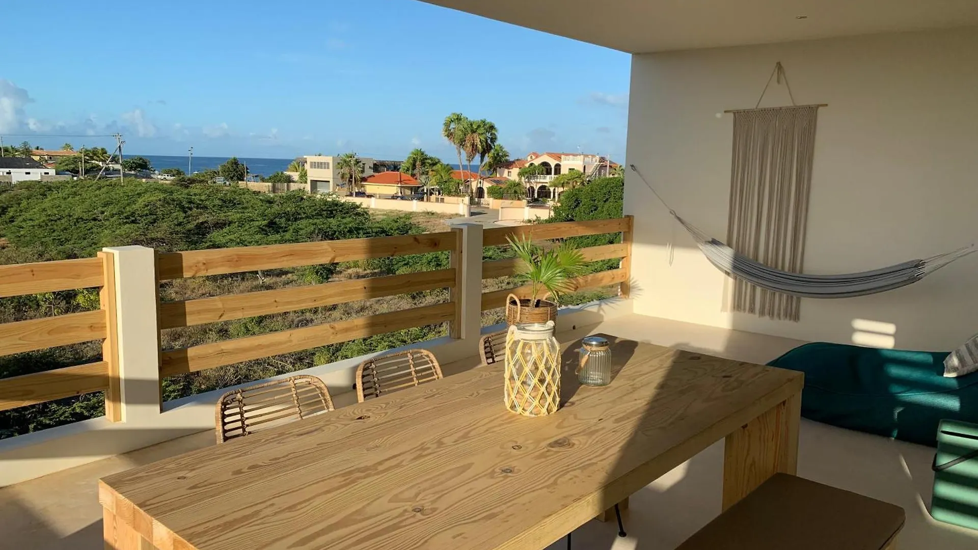 Isla Penthouse & Garden Apartments Bonaire クラレンダイク