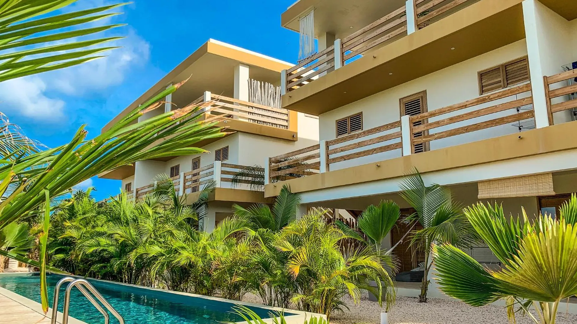 Isla Penthouse & Garden Apartments Bonaire Kralendijk